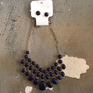 Charming Charlie earring & necklace set